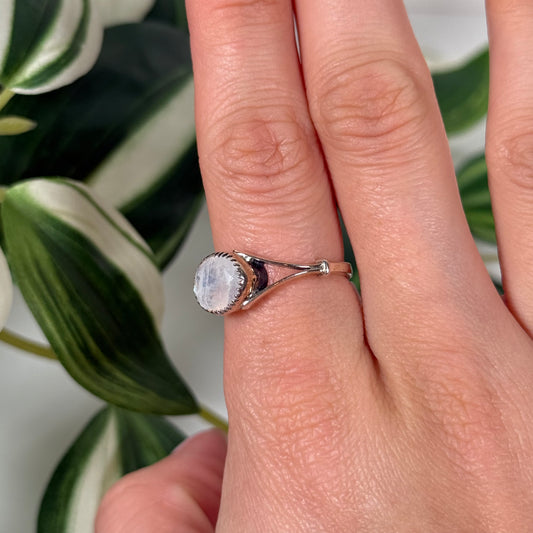 Size 8 rainbow moonstone ring