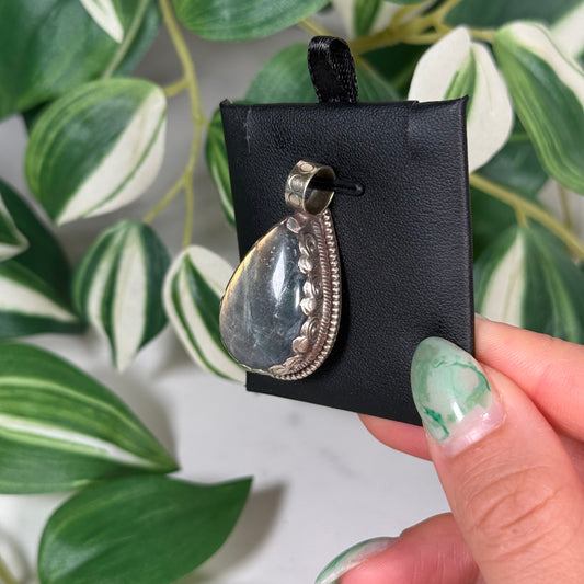 Labradorite teardrop pendant