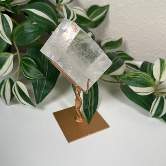 Optical calcite on stand 120