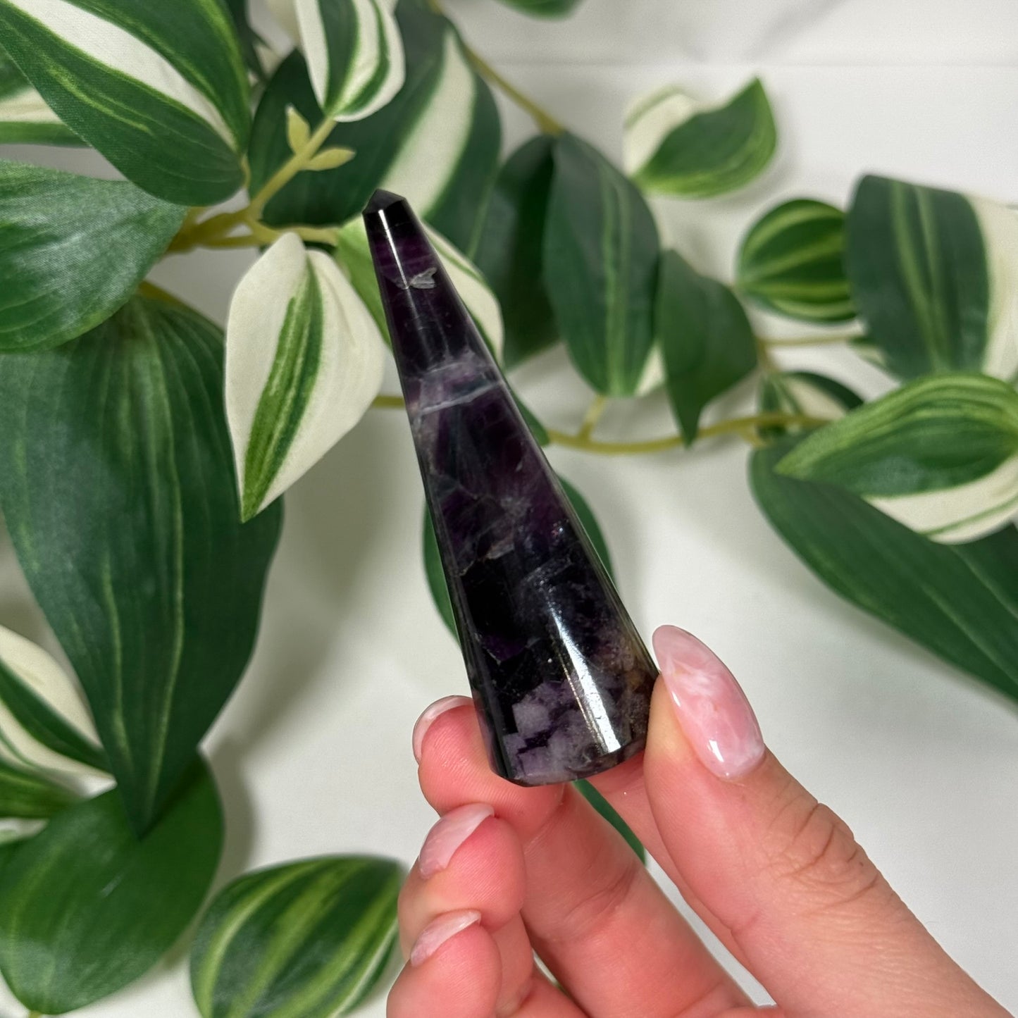 Fluorite ring holder