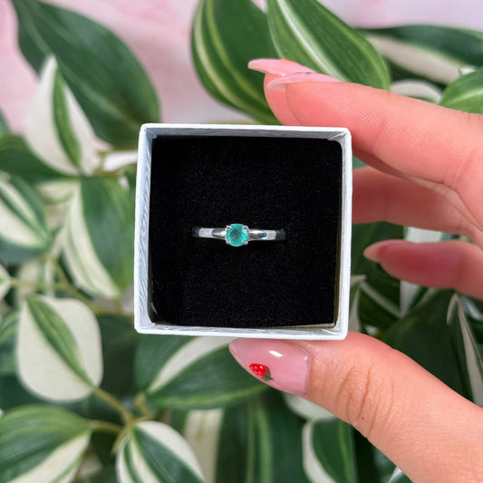 Emerald ring (sizes 8, 9)