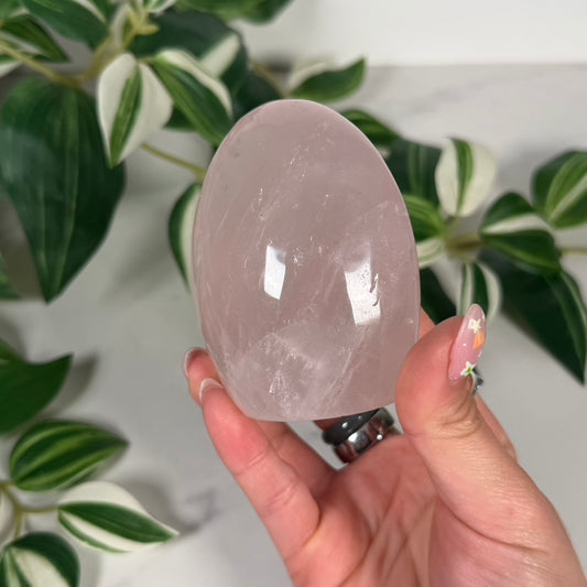 Rose quartz freeform 32