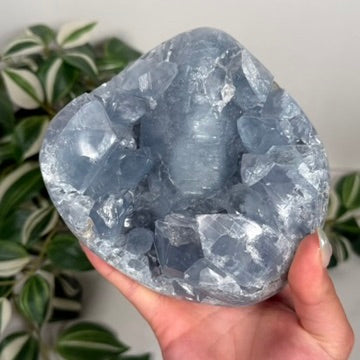Celestite freeform