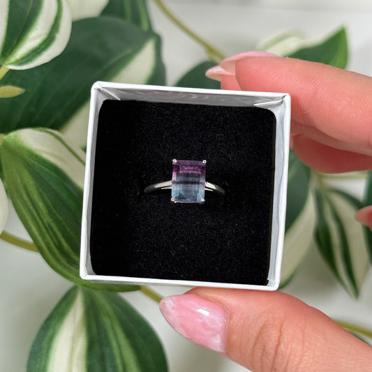 Size 6 rainbow fluorite ring (pick shape)