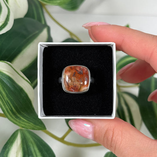 Size 8 Laguna lace agate ring