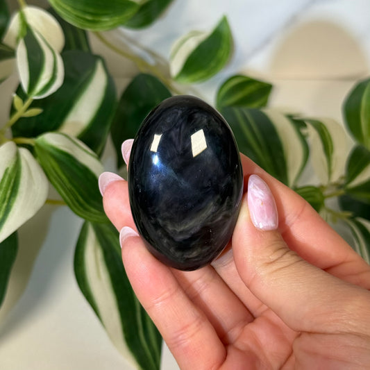 Velvet rainbow obsidian palmstone 32