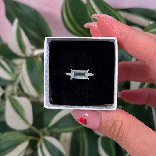 Prehnite ring (sizes 5, 6)