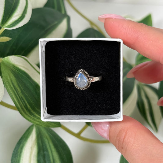 Size 8 rainbow moonstone teardrop ring