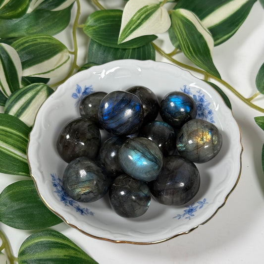 Labradorite round tumble