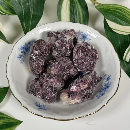 Mica lepidolite chunk