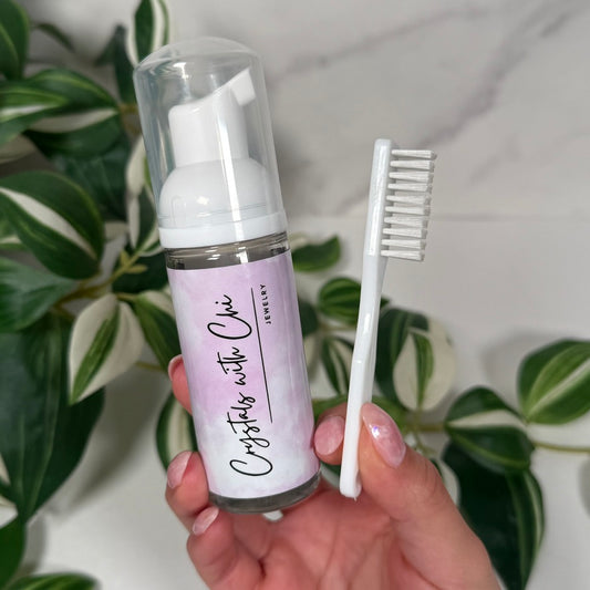 Foam jewelry cleaner