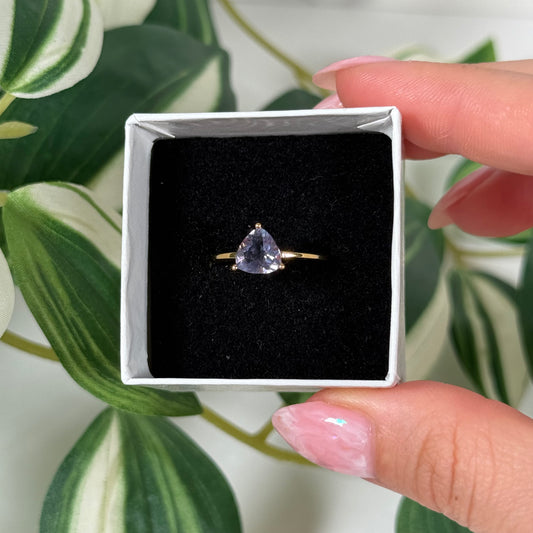 Size 7 gold plated rainbow fluorite ring (pick shape)