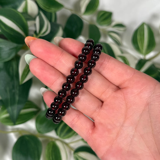Garnet bracelet 7mm