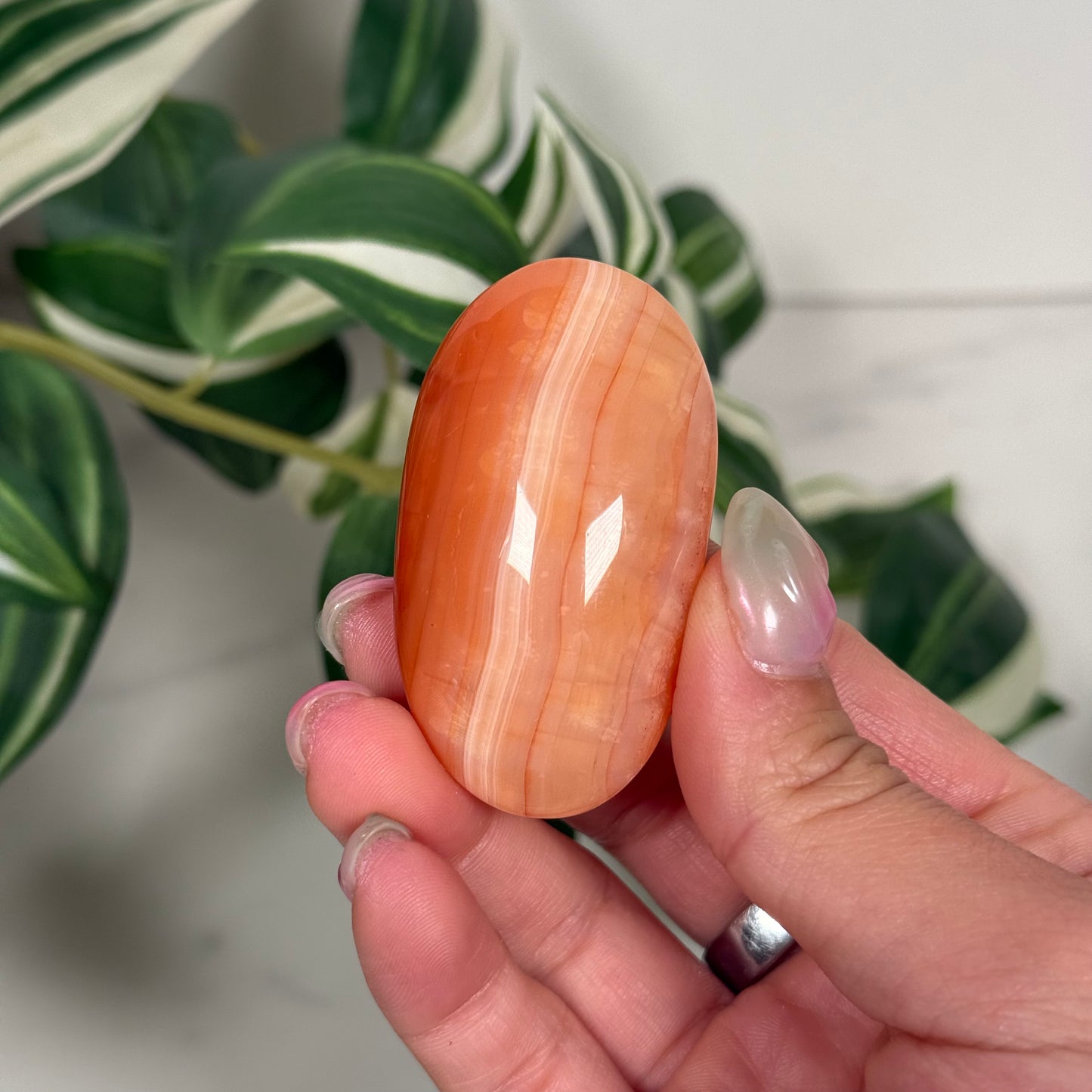 Carnelian palmstone 11