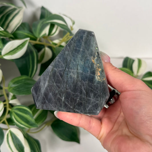 Labradorite freeform 35