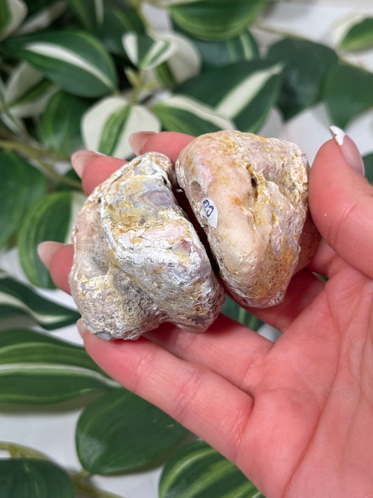 Queensland agate pair 160