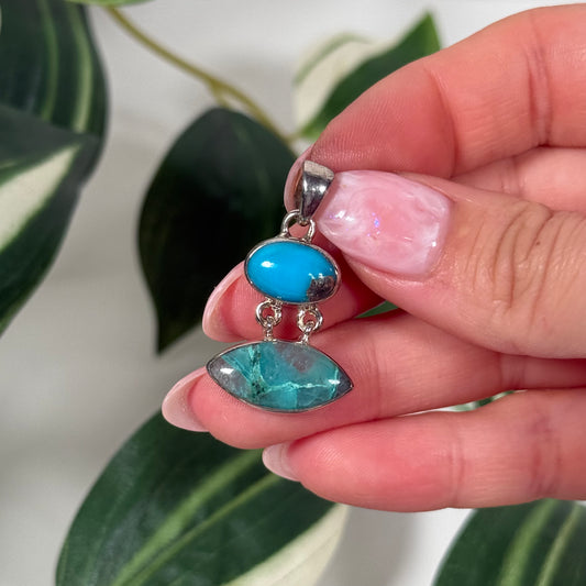 Turquoise x quantum quattro pendant