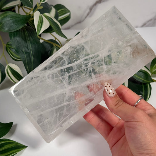 Clear quartz tray
