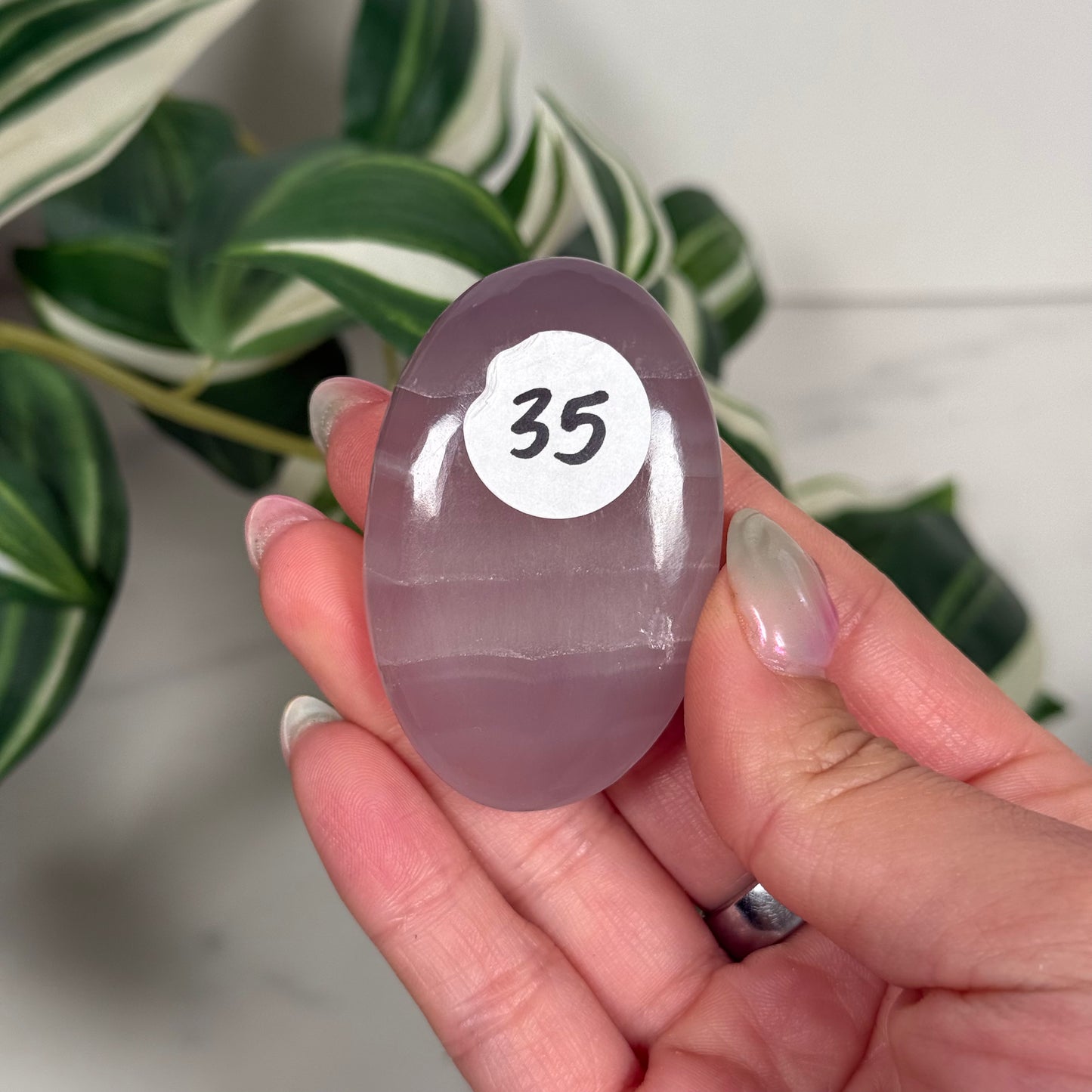 Lavender fluorite palmstone 35