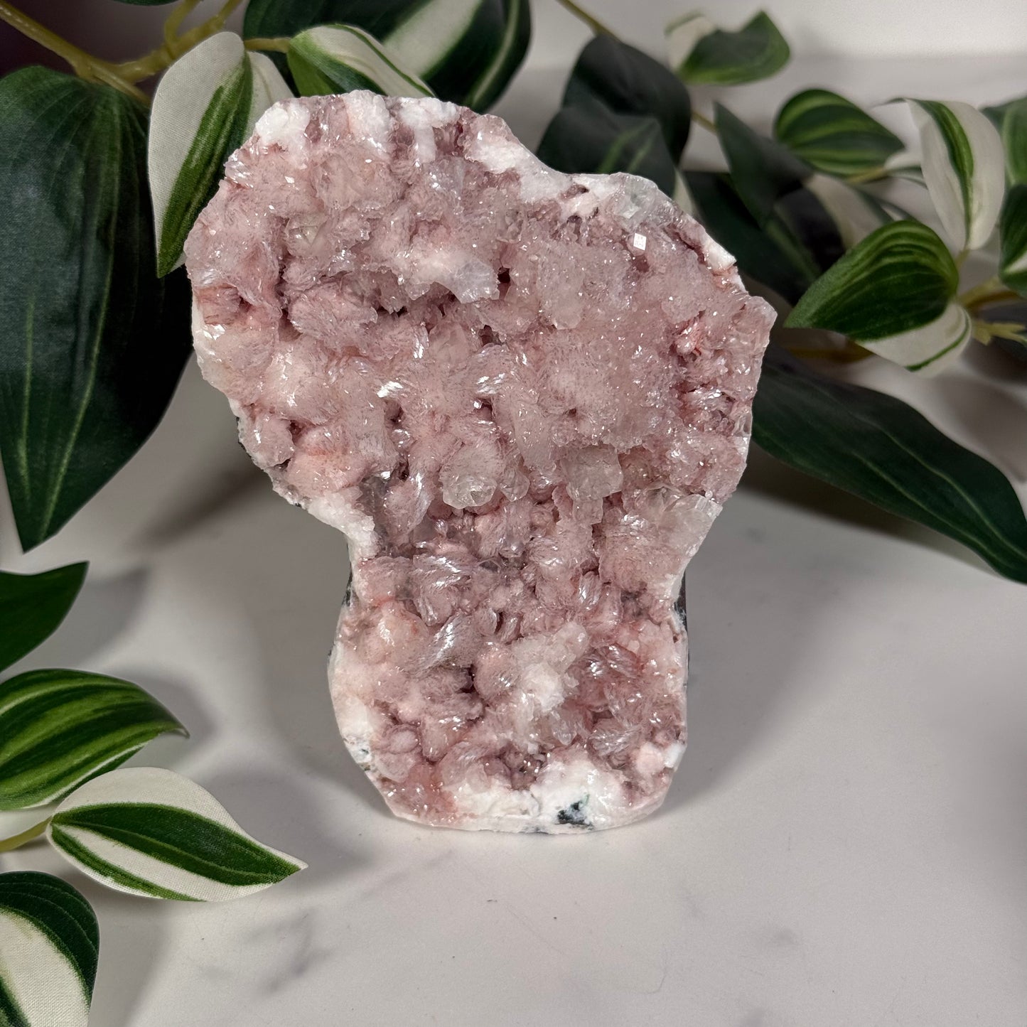 Pink heulandite with green apophyllite 139
