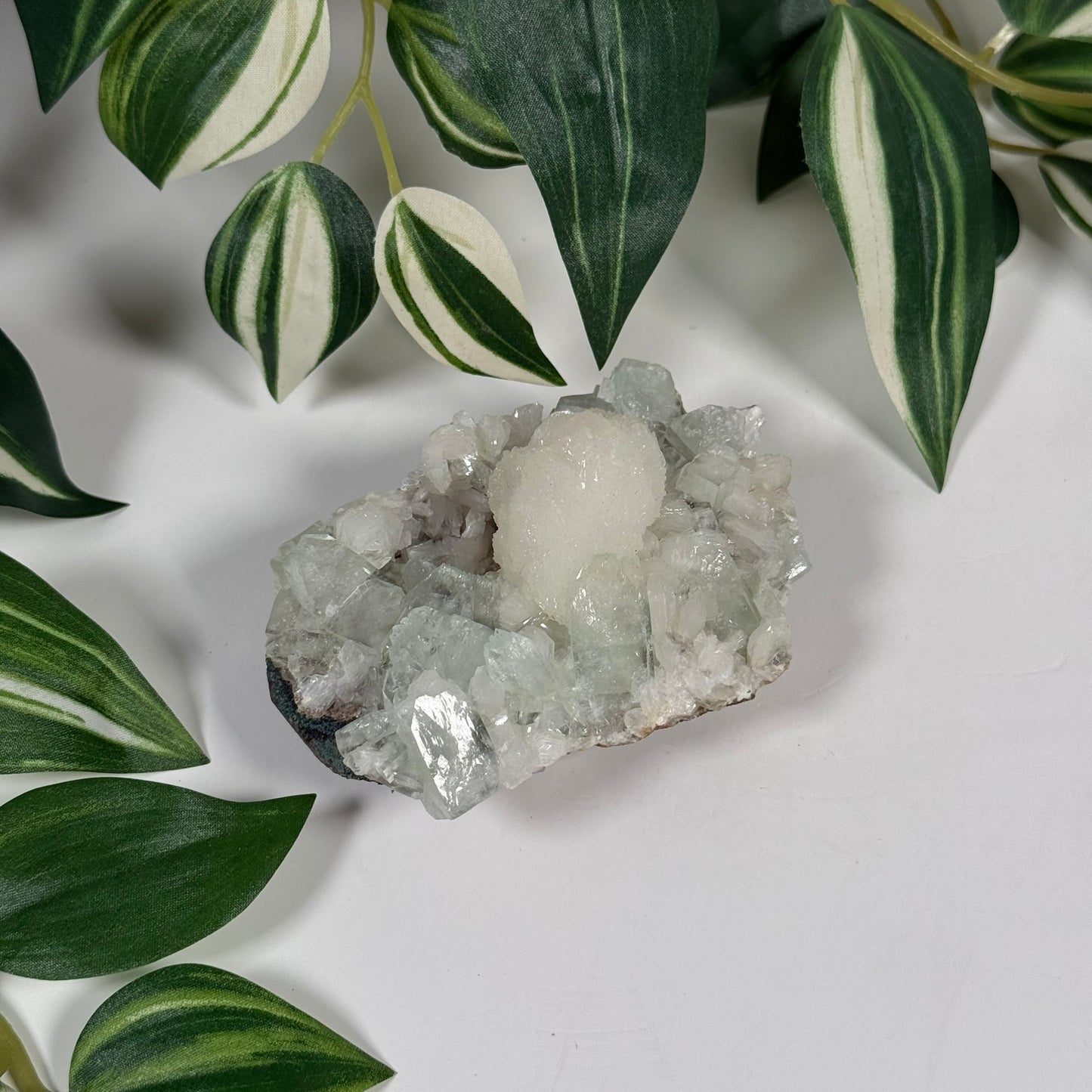 Green apophyllite 49