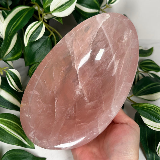 Rose quartz bowl 93