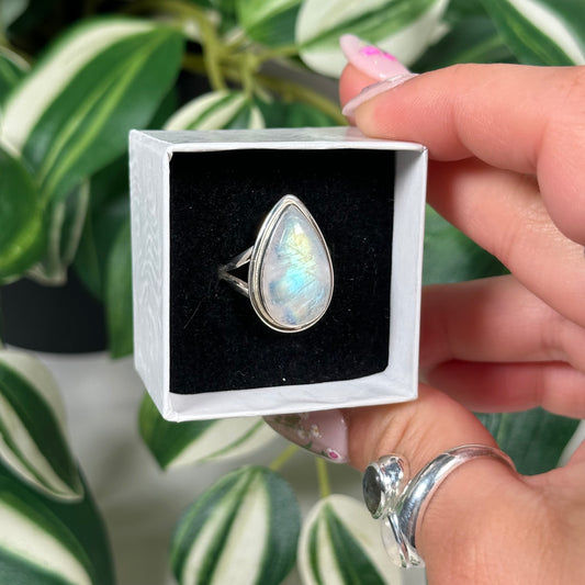 Size 7 moonstone teardrop ring