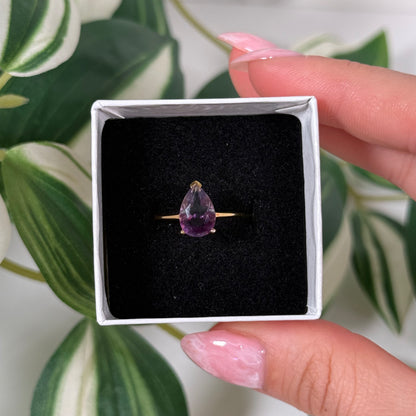 Size 6 gold plated rainbow fluorite ring (pick shape)