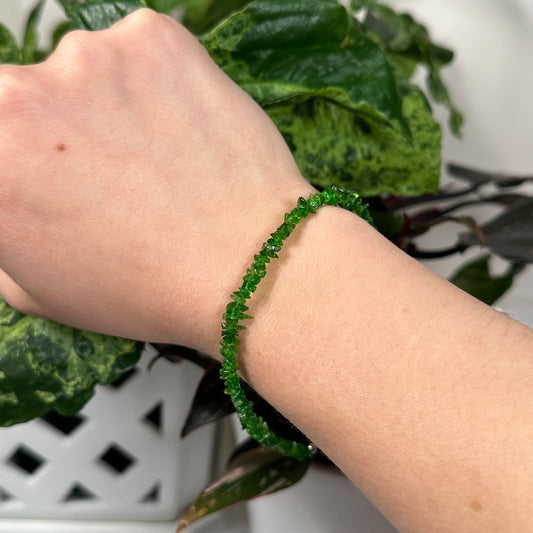 Chrome diopside chip clasp bracelet