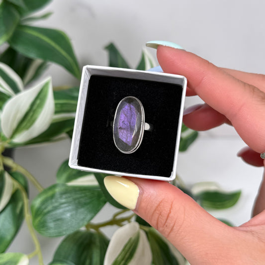 Size 7 purple labradorite ring
