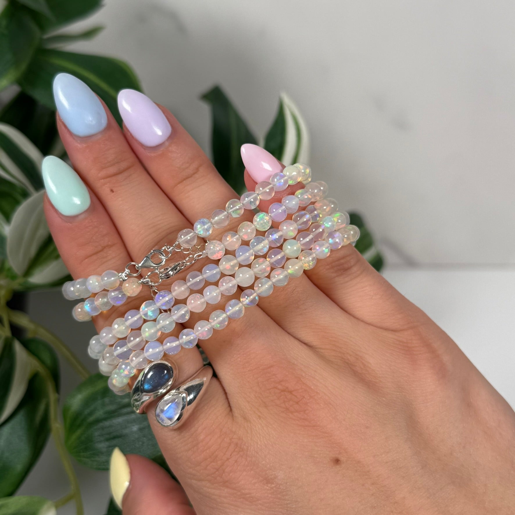 千鶴子様専用ページ✩.*˚ムーンストーン& 伸し SWAROVSKI リング