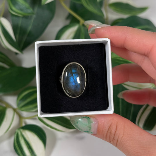 Size 7 blue labradorite ring