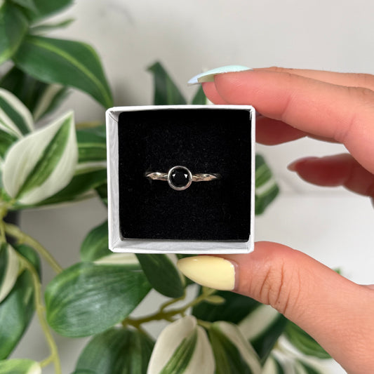 Size 12 black onyx ring