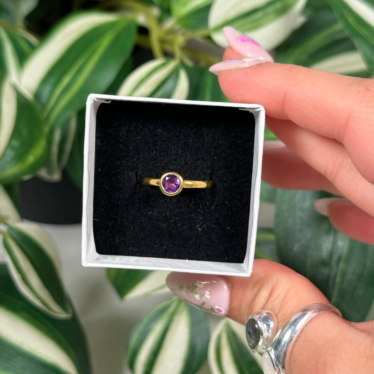 Gold plated size 6 round amethyst ring