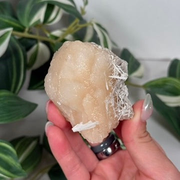 Stillbite, scolecite, green apophyllite specimen