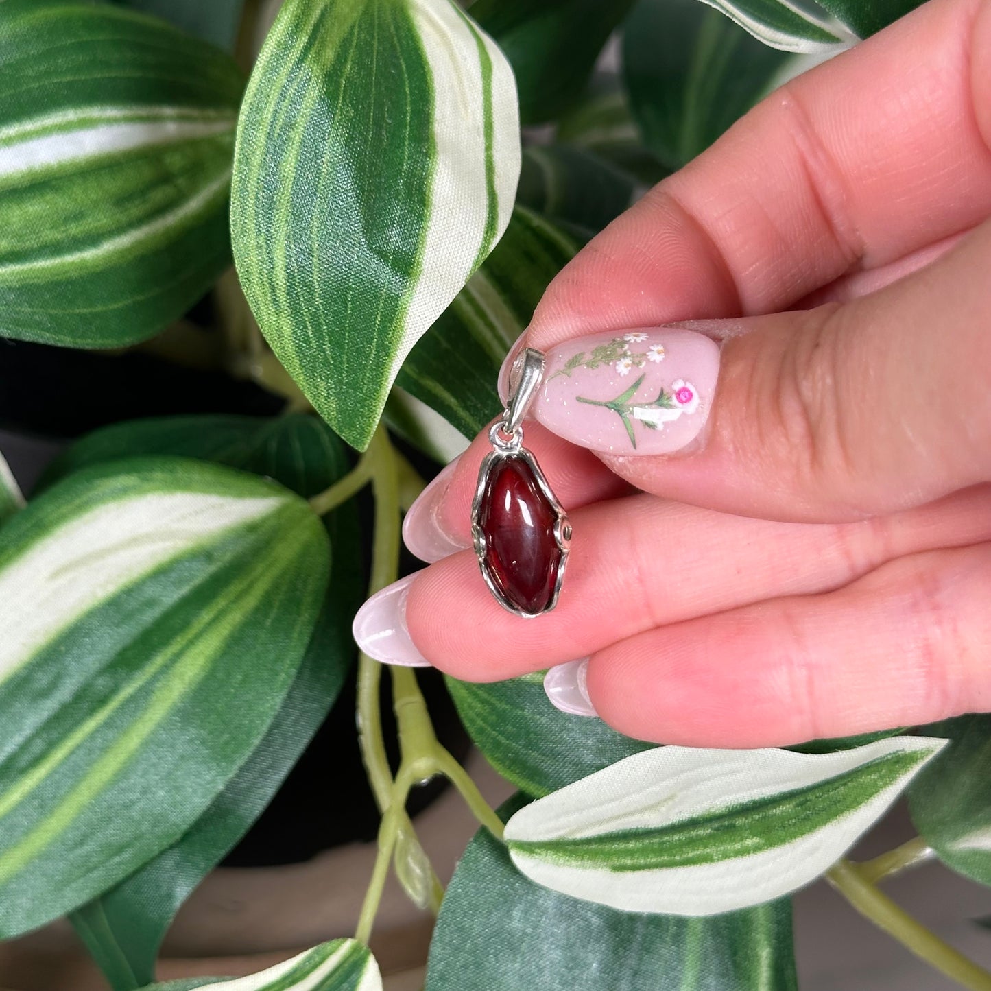 Amber oval pendant