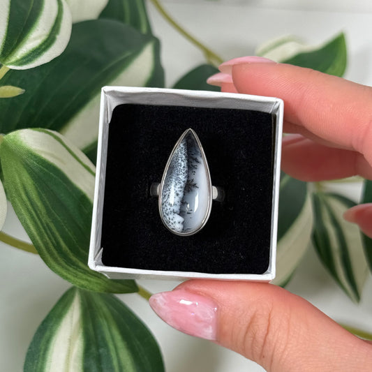 Size 5 dendritic opal ring