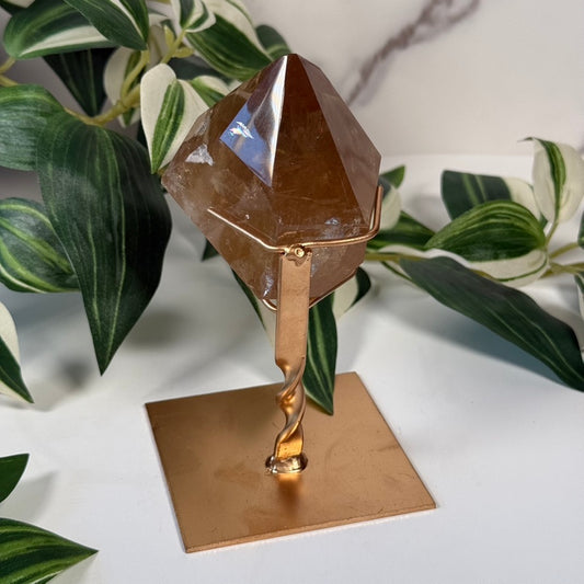 Citrine freeform on stand 258