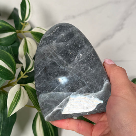 Labradorite freeform 57