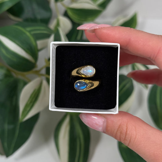 Gold plated labradorite/rainbow moonstone ring (sizes 6, 7)