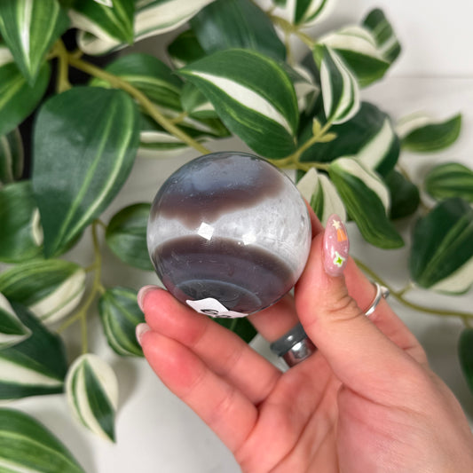 Mozambique agate sphere 60