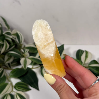 Honeycomb calcite freeform 22