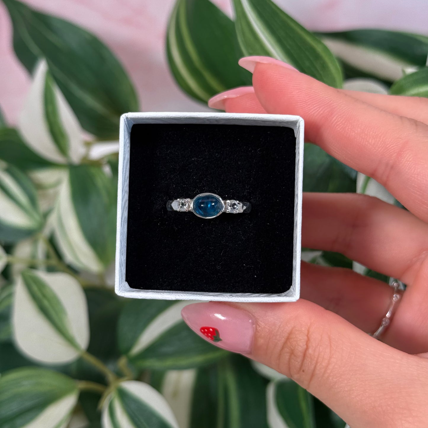Size 8 blue apatite/white topaz ring