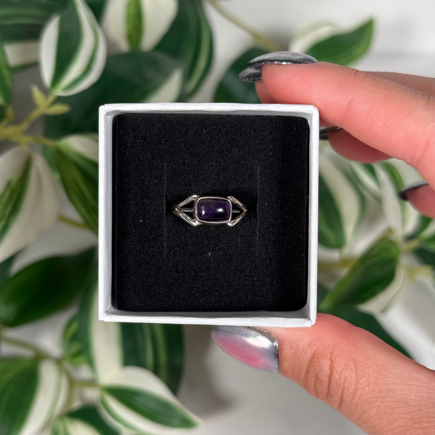 Amethyst ring (Sizes 5, 9, 10)