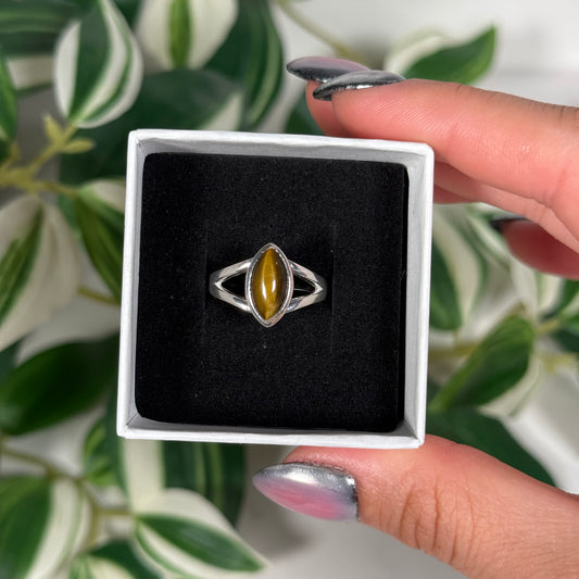 Tiger's eye ring (Sizes 8, 9, 10)