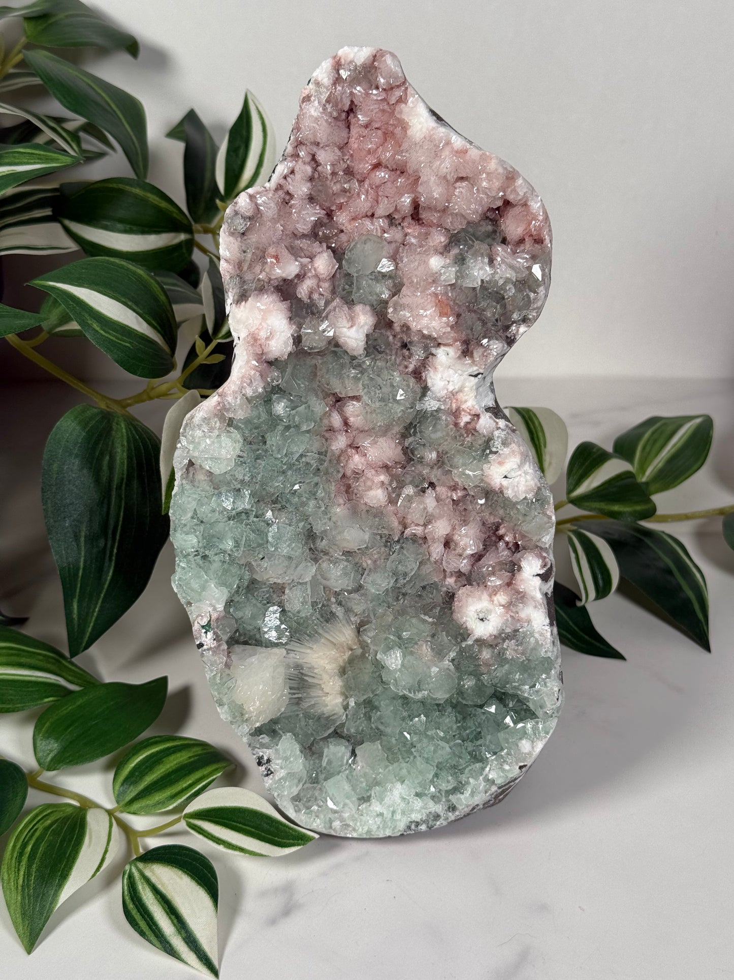 Pink heulandite with green apophyllite 555*