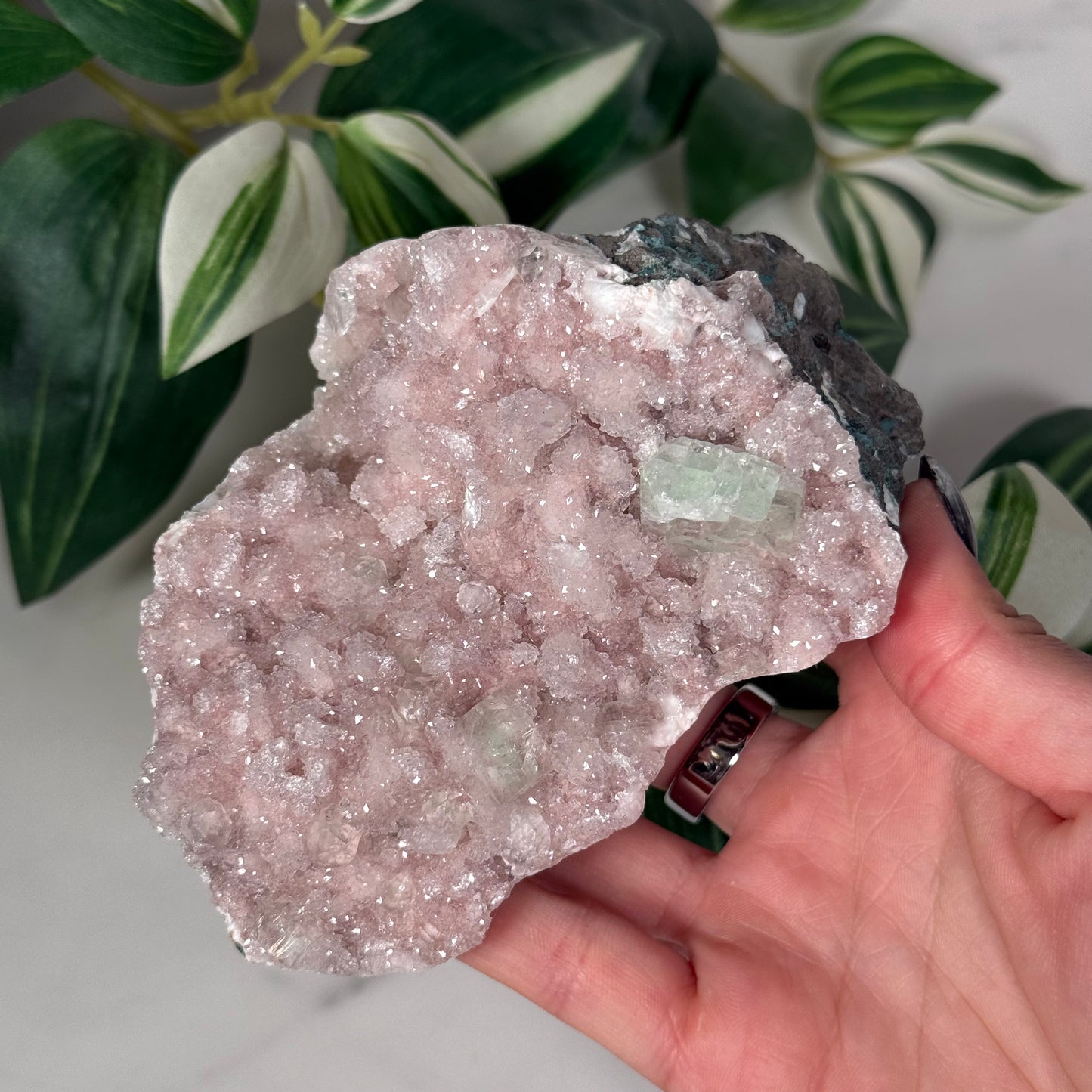 Pink heulandite with green apophyllite 102